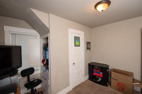 332 Covena Ave, Modesto, CA 95354 photo 22
