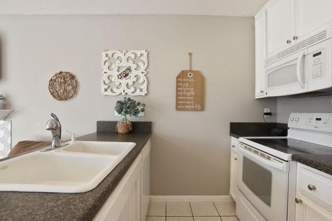 413 Golf Cir W, Manteca, CA 95337 photo 8