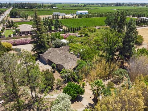 5900 E Harney Ln, Lodi, CA 95240 photo 3