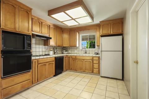 650 E Alameda St, Manteca, CA 95336 photo 14