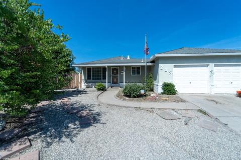 205 Martha St, Manteca, CA 95337 photo 1