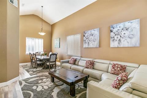 8237 Windmill Oaks Pl, Antelope, CA 95843 photo 4