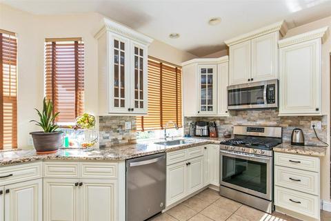 8237 Windmill Oaks Pl, Antelope, CA 95843 photo 8