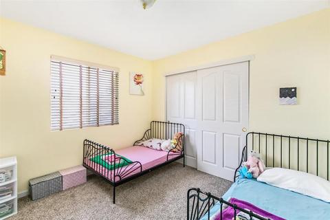 8237 Windmill Oaks Pl, Antelope, CA 95843 photo 15