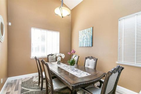8237 Windmill Oaks Pl, Antelope, CA 95843 photo 3