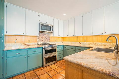3188 Newport Ter, Davis, CA 95618 photo 5
