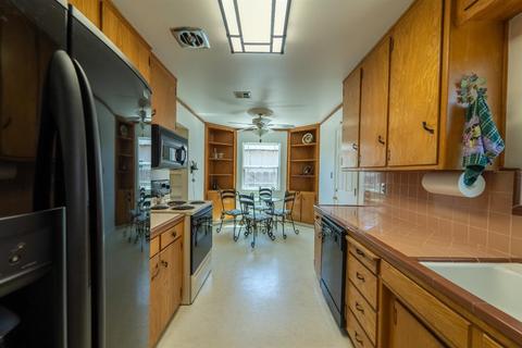 413 Charles Ave, Modesto, CA 95350 photo 13