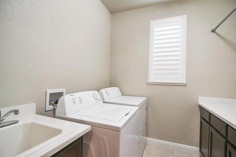 711 Monte Casa St, Manteca, CA 95337 photo 32