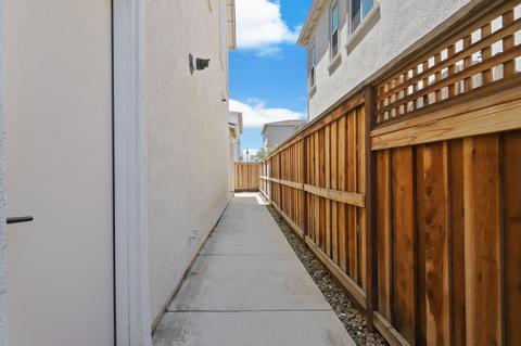 18509 Jennings Dr, Lathrop, CA 95330 photo 32