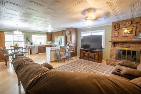 987 Ebbetts Ave, Manteca, CA 95337 photo 12