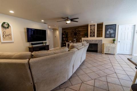 2024 Spring Ln, Modesto, CA 95356 photo 13
