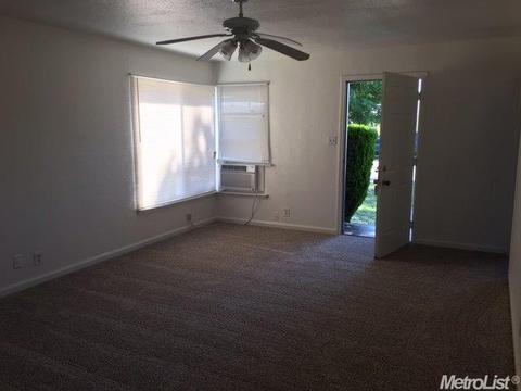 2023 Glendale Ave, Modesto, CA 95354 photo 4