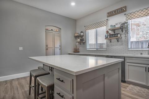 6008 Roswitha Ct, Carmichael, CA 95608 photo 7
