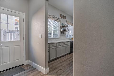 6008 Roswitha Ct, Carmichael, CA 95608 photo 12