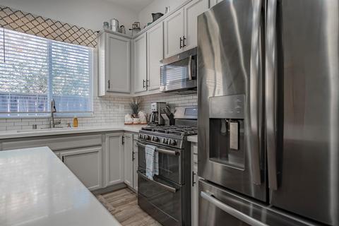 6008 Roswitha Ct, Carmichael, CA 95608 photo 6