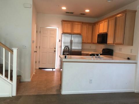 3673 Cubre Ter, Davis, CA 95618 photo 3