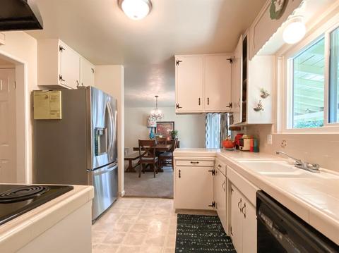 1005 Orchid Ave, Modesto, CA 95355 photo 12