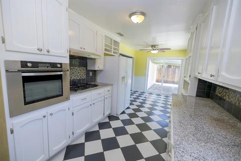 1511 Bronson Ave, Modesto, CA 95350 photo 19
