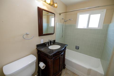 1511 Bronson Ave, Modesto, CA 95350 photo 28