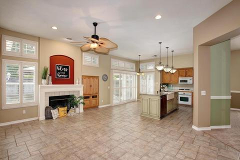 9345 Colliston Dr, Elk Grove, CA 95624 photo 8