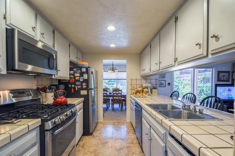 1252 Wimbledon Way, Manteca, CA 95336 photo 15