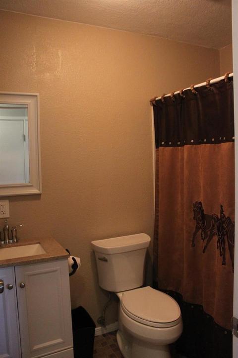 19823 Harney, Linden, CA 95236 photo 10