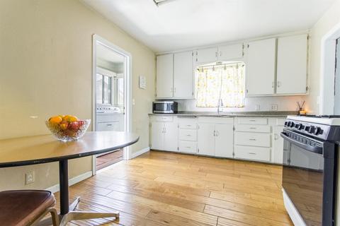 1504 Pearl St, Modesto, CA 95350 photo 10