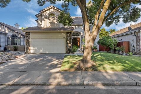 60 Shakespear Ct, Tracy, CA 95376 photo 2