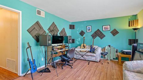 609 Recie Ct, Modesto, CA 95354 photo 8