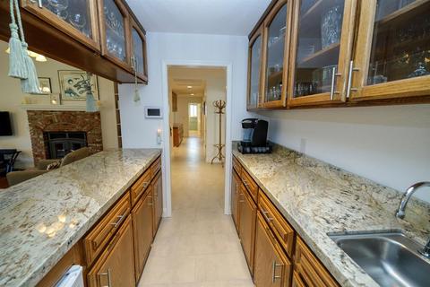 2504 Hilversum Ln, Modesto, CA 95356 photo 31