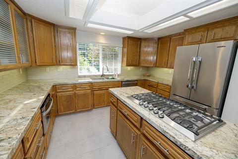 2504 Hilversum Ln, Modesto, CA 95356 photo 38