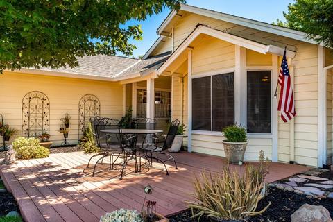 5521 Adobe Ct, Rocklin, CA 95765 photo 2