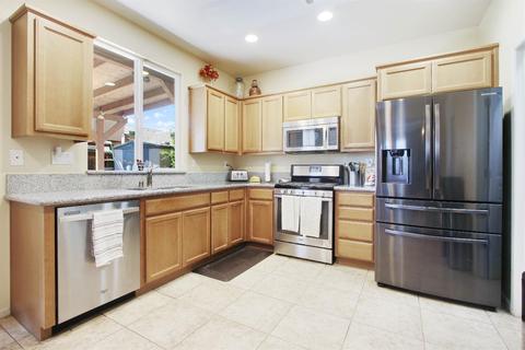 16771 Loganberry Way, Lathrop, CA 95330 photo 5
