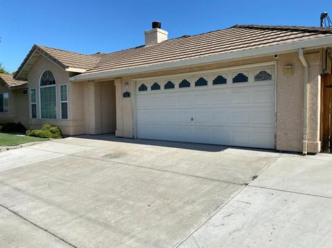 663 E Alameda, Manteca, CA 95336 photo 2