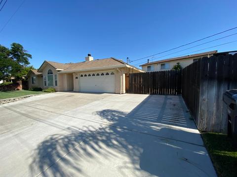 663 E Alameda, Manteca, CA 95336 photo 3