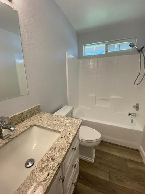 663 E Alameda, Manteca, CA 95336 photo 17