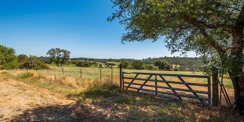 22309 Meyer Ravine Rd, Grass Valley, CA 95949 photo 2