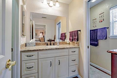 1511 Olympic Dr, Davis, CA 95616 photo 8