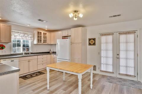 2024 Dora St, Modesto, CA 95354 photo 17