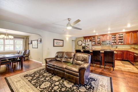 5941 Oak Ave, Carmichael, CA 95608 photo 18