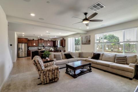 2031 Saffron Dr, Manteca, CA 95337 photo 10