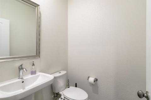 2031 Saffron Dr, Manteca, CA 95337 photo 38