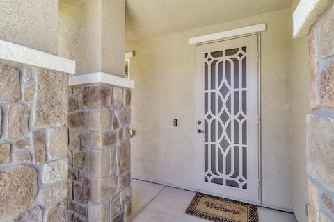 2031 Saffron Dr, Manteca, CA 95337 photo 4