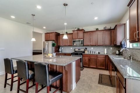 2031 Saffron Dr, Manteca, CA 95337 photo 11