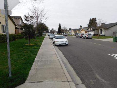 692 W Springer Dr, Turlock, CA 95382 photo 7