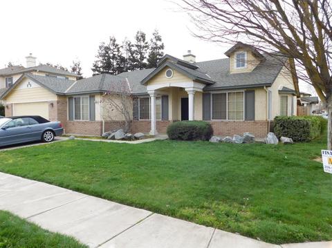 692 W Springer Dr, Turlock, CA 95382 photo 2