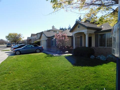 692 W Springer Dr, Turlock, CA 95382 photo 3