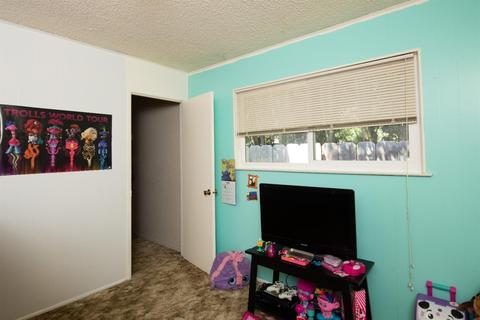678 Elise, Merced, CA 95340 photo 20