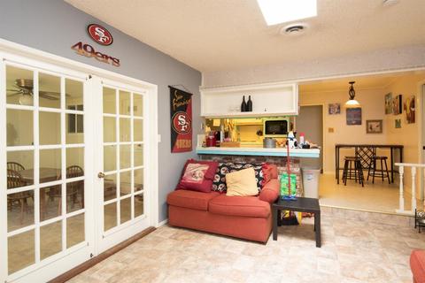 678 Elise, Merced, CA 95340 photo 15