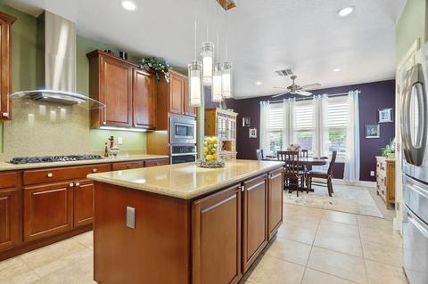 2517 Shadow Berry Dr, Manteca, CA 95336 photo 9